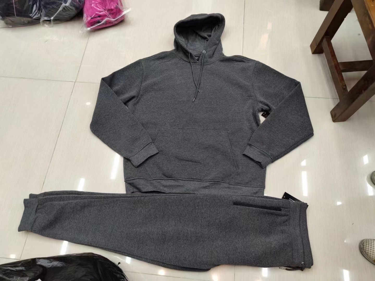 50942 - Men's hoodie suit China